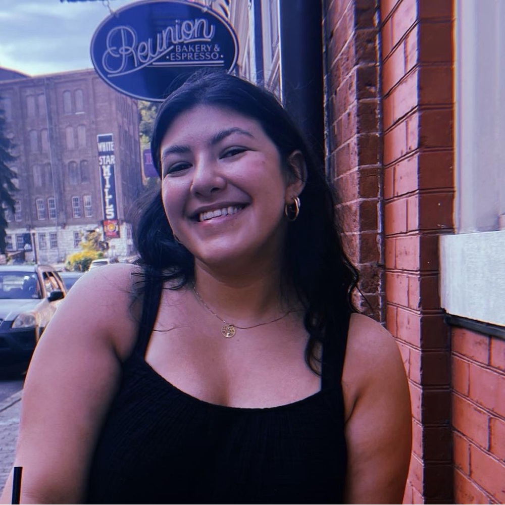 Meet your Posher, Monica